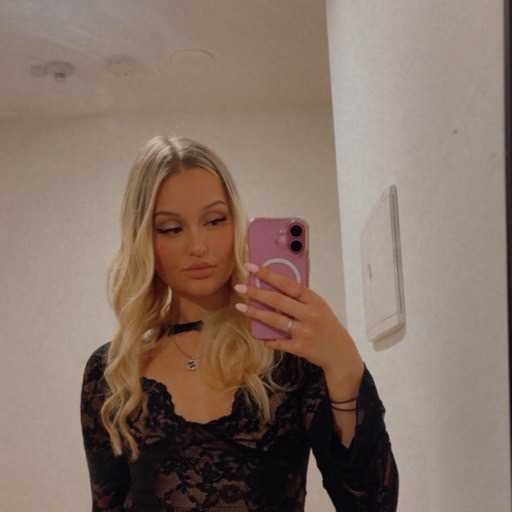 Chloe Simoni avatar